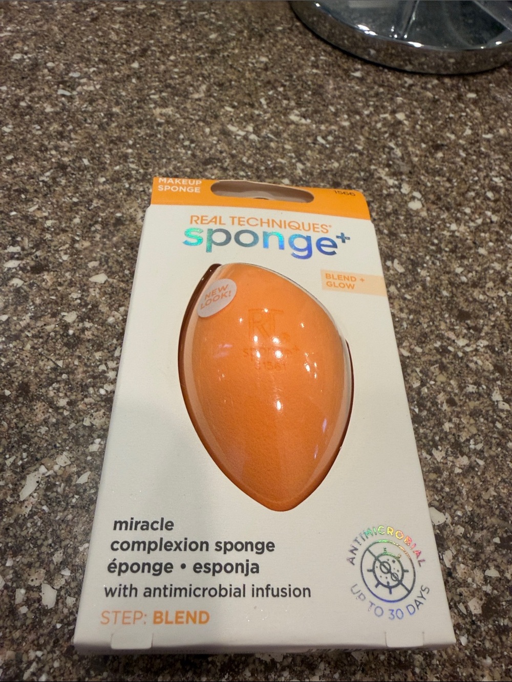 Real Techniques Orange Miracle Complexion Sponge +
